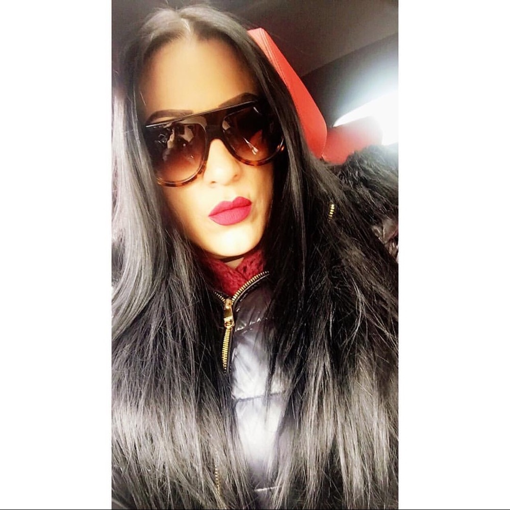 Meet your Posher, Vanessa